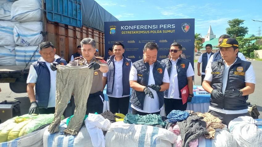 Jangan Tanya Kenapaa..?? 144 Balpres Pakaian Bekas Ilegal Ditangkap Polda Sumut, Tersangka Belum Ada..!!