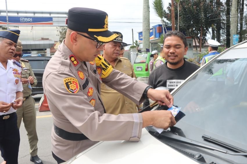 Operasi Patuh Toba 2026..!! Kapolres dan Forkopimda Karo Turun ke Jalan Edukasi Pengendara..!!