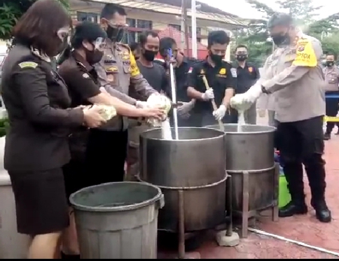 Stt..!! Kapolda Sumut Pegang Sabu di Mapoldasu..!!