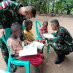 Paten Kali Bahh..!! Satgas Pamtas Yonif 125/Si’mbisa Keliling Kampung Bawa Buku untuk Bacaan Anak-anak Papua..!!