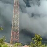 Lagii..!! Sinabung “Batuk” Pagi Ini Semburkan Abu Vulkanik Setinggi 2100 Meter..!!