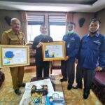 Bupati Karo Dianugerahi Piagam dari BPS Pusat dan Gubsu