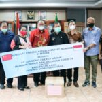 Terima Kasih Kokoo..!! Konjen Republik Rakyat Tiongkok Beri Bantuan Masker untuk Masyarakat Bumi Turang..!!