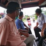 Ini Baru Keren Pall..!! Bupati Karo Naik Angkot Survey Peningkatan Jalan Katepul-Lingkar Lau Dah..!!