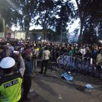 Ngotot..!! Pas Dibubarkan..Eee..Pendemo Tolak UU Cipta Kerja di DPRD Sumut Nangis-nangis..!!