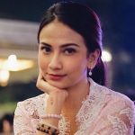 Duhh..!! Vanessa Angel Kepergok Lagi di Atas Perut..!!