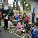 Woii…Bupati Deli Serdang..!! Kau Tengok Rakyatmu Itu..!! 75 Tahun Diterangi Lampu Sentir..!!
