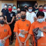 Gas Truss…Ratakan Pak Poll..!! Kampung Narkoba Padang Bulan Digerebek, 10 Cowok Dua Cewek..!!