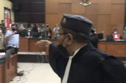 Ricuh..!! Jaksa dan Hakim Diteriaki Kuasa Hukum Rizieq Shihab..!!