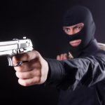 Ngaku Teknisi Wifi..!! Anak Sunggal Merampok..!! Korban Ditodong Pistol, Diancam Bunuh Lalu Digari..!!