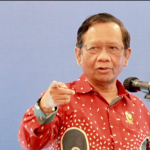 Mahfud: Banyak Pejabat dan Politisi Ketakutan Jika RUU Pembatasan Transaksi Uang Kartal Disahkan..!!