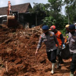 Hujan Lebat Sejak Siang..!! Proyek PLTA Batang Toru Longsor..!! Tiga Tewas, Banyak Hilang..!!