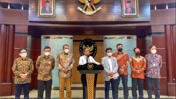 Hati-hati Klen Ya Netizen..!! Pemerintah tidak akan Mencabut UU ITE..!!