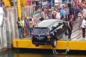 Danau Toba Telan Korban..!! Tiba-tiba Angin Kencang, Mobil Jatuh Saat Menyeberang..!! Satu Tewas..!!