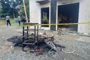 Warga Ngamuk..!! Kantor Polsek Dibakar..!!