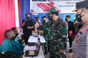 Panglima TNI di Medan: Terima Kasih Pedagang Pasar Induk Lau Cih yang Ikut Vaksinasi..!!