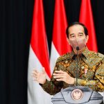Presiden Jokowi: Sisir Masyarakat Sampai ke Kampung-kampung untuk Divaksinasi..!!