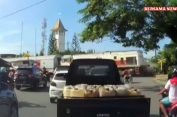 NGERII..!! DETIK DETIK ANGKOT DITABRAK KERETA API DI MEDAN