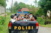 Polsek Patumbak Memang Paten Broo..!! Pesantren “Diserbu”, Santri Diangkut untuk Vaksinasi..!!