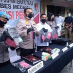 Supir Taksi Online Tewas Dicekik, Mayatnya Dibuang ke Kanal, Mobilnya Dilarikan..!! Pelakunya Mati Ditembak Polisi..!!