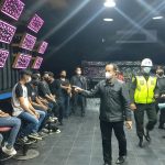 Ampun Diijeee..!! Tempat Dugem Rantauprapat “Diserbu” Polisi..!! 7 Orang Positif Narkoba, Ratusan Miras Disita..!!