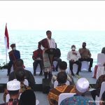 Dimediasi KSP..!! Presiden Jokowi Serahkan SK Hutan Adat untuk Masyarakat Adat Kawasan Danau Toba..!!