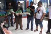 Bukan Sok Paten Lae..!! Wartawan Polsek Deli Tua “Tebar” 50 Paket Sembako untuk Anak Yatim Piatu..!!