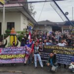 Mapolres Karo “Diserbu” Massa: Tangkap Dalang Premanisme di Puncak 2000 Siosar..!!