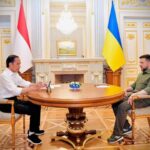 Di Tengah Gempuran Rusia..!! Jokowi-Zelensky Bertemu Empat Mata..!! Kunjungi Korban Perang dan Beri Bantuan..!!