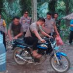 Sarang Narkoba Rumah Sumbul Digerebek..!! Polsek Tiga Juhar “Panen” Sabu dan Sepeda Motor..!!