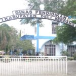 Alamakk…Kek Mananya Ini Pak Bupati Deli Serdang..!! Kadisdik “Jualan” Kaos Logo PSDS ke Bawahan..!!