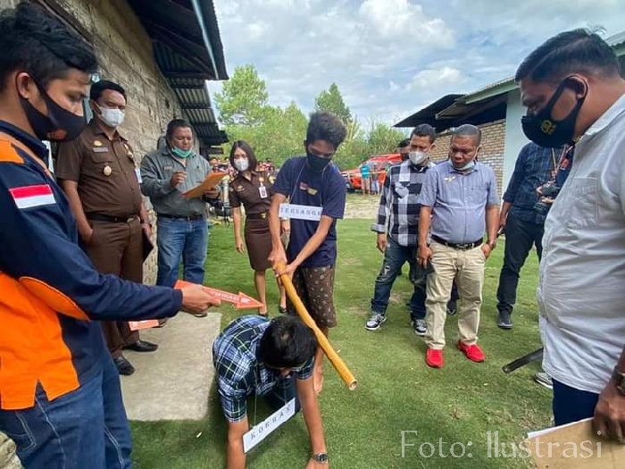 Abang vs Adik Marga Siregar..!! Plakk…Gedebumm…Pak…Pukk…Tewas..!!