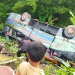 Ciittt…Bras…Bruss…Bumm…!! Bus ALS Terjun ke Jurang, Satu Santri Ponpes Asal Langkat Meninggal Dunia..!!