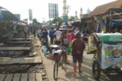 Jalan Jadi Macet..!! Warga Minta Camat Percut Sei Tuan Teruskan Penertiban PK5 Pajak Gambir..!!
