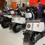 Anda Tertarik..?? Subsidi Sepeda Motor Listrik Rp 7 Juta Berlaku Bulan Depan..!!