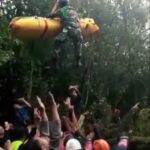 Jenderal Luar Biasaa..!! Tangan Kapolda Jambi Patah dan Luka Parah tapi Utamakan Anggota Lebih Dulu Dievakuasi..!!