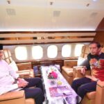 Kemesraan Jokowi-Ganjar Usai Jadi Capres PDIP..!! Diajak Naik Pesawat Kepresidenan..!!