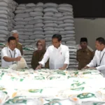 Presiden Jokowi Memang Paten Broo..!! 21,3 Juta Keluarga Miskin di Indonesia Dikirim Bantuan Pangan..!!