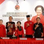 Dinilai Dekat Dengan Rakyat..!! Jokowi Harap Program Unggulan Dilanjutkan, Ganjar: Siapp..!!