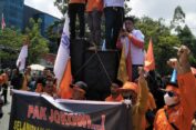Peringatan May Day di Medan: Massa Partai Buruh “Goyang” Kantor BPN Sumut, Minta Kapoldasu Usut Jual Beli Tanah Eks HGU PTPN II Tamora..!!