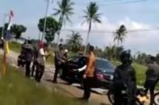 Alamakk…Mobil Presiden Nyangkut..!! Jokowi: Jalan Lampung Mulus Sampai Bikin Tidur..!!