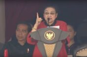 Mega di Puncak Bulan Bung Karno: Tuhan Bersemayam di Gubuk Si Miskin..!!