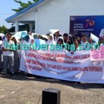 Udah Arogan, Otoriter, Gak Pernah Pula Ikut Upacara..!! Kasek SMKN I Sibiru-biru Didemo, Siswa Ancam Mogok Belajar Jika tidak Dicopot..!!