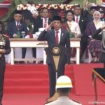 Dirgahayu ke 77 Polri..!! Jokowi: Ibarat Lidi, Polisi Harus Lurus dan Bersih, Jangan Tajam ke Bawah Tumpul ke Atas..!!