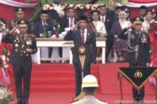 Dirgahayu ke 77 Polri..!! Jokowi: Ibarat Lidi, Polisi Harus Lurus dan Bersih, Jangan Tajam ke Bawah Tumpul ke Atas..!!