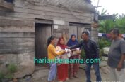 Terima Kasih Pak Wartawan..!! Redaksi harianbersama.com Beri Tali Asih Warga Miskin Korban “Drakula Berbulu Domba” di Deli Serdang..!!