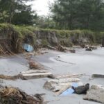 Hiii..!! Belasan Mayat “Berenang” ke Tengah Laut..!!