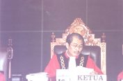 Gawatt..!! Ketua MKMK: Image MK Terpuruk, Akal Sehat Dikalahkan Akal Bulus dan Fulus..!!
