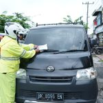 Dipuji Warga..!! Ditlantas Polda Sumut Tilang Angkutan Umum Mangkal dan Bikin Macet Jalan SM Raja Medan..!!