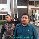 Goblok Kok Dipeliharaa..!! Biar Kelen Tau Yaa…Praperadilan Godol Gugur Bukan Ditolak..!! Itu Pun karena Adanya Praduga “Persekongkolan Jahat”..!!